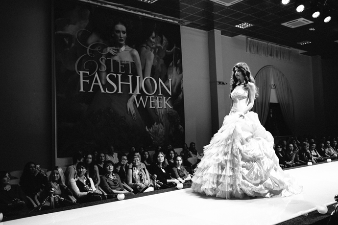 Четвертый день Estet Fashion Week стал одним из самых насыщенных в расписании недели вечерней и свадебной моды